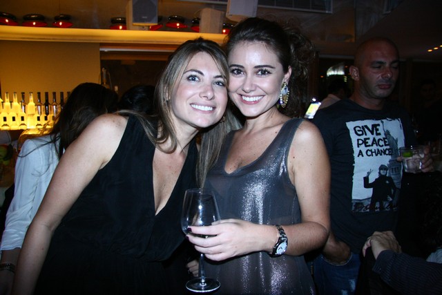 Les Folies de Caprice at Iris